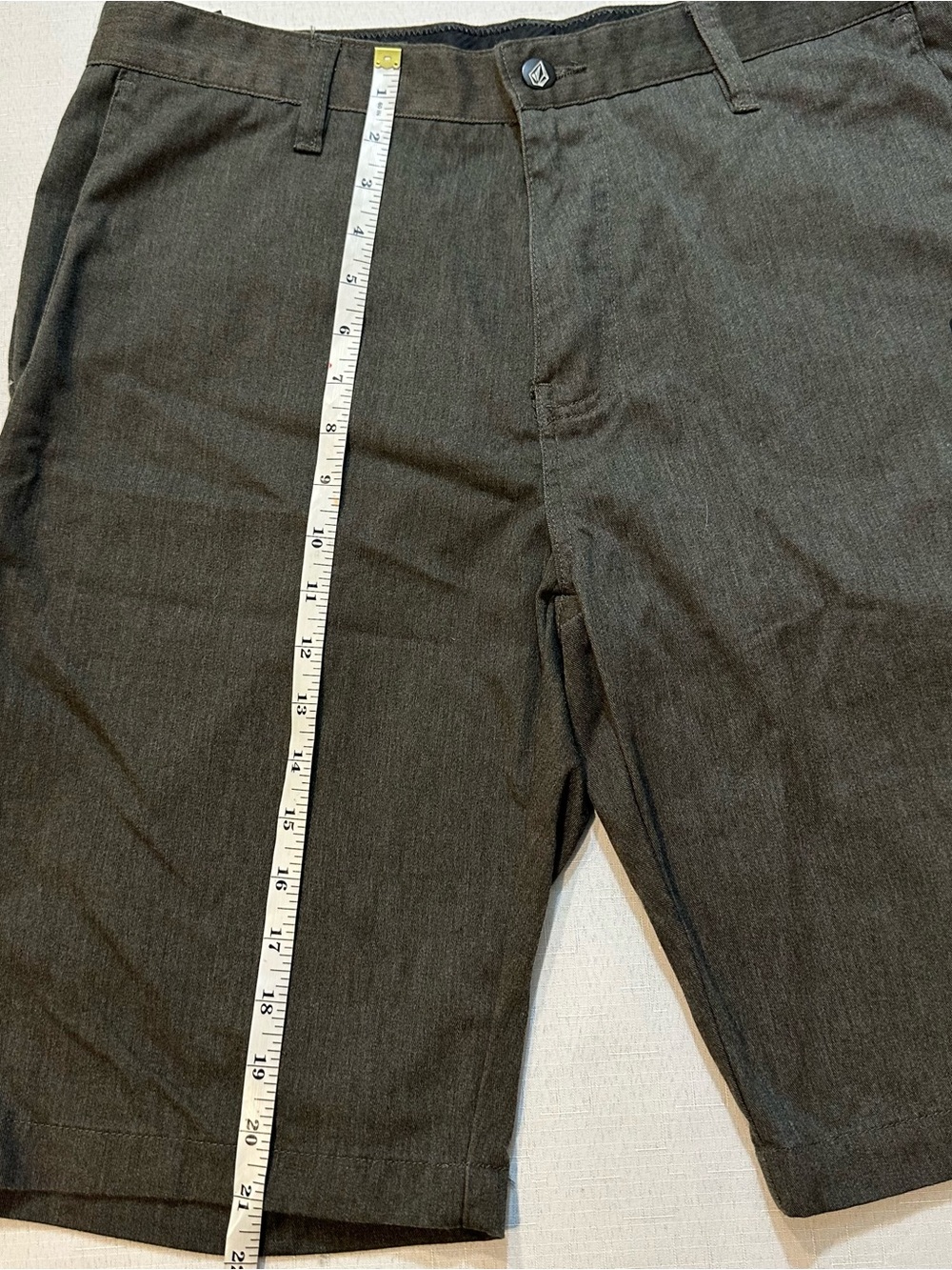 NWT Volcom VMonty Gray Chino Shorts Size 33